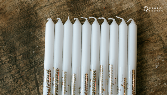 VELA BLANCA SIN MARCA: EL LIENZO PERFECTO PARA EMPRENDEDORES QUE QUIEREN CONSTRUIR SU PROPIA LÍNEA